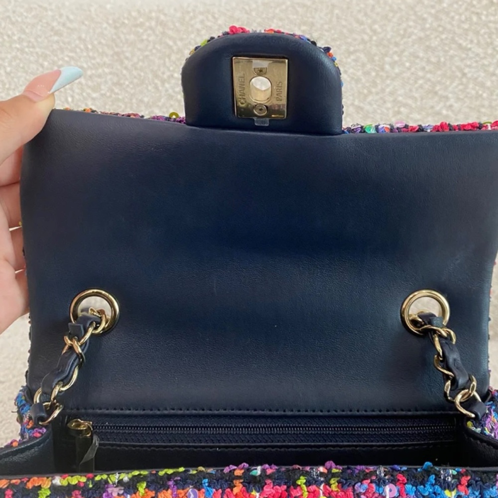 Authentic CHANEL Tweed Quilted Mini Rectangular Flap Navy Blue Multicolour - Picture 15 of 15